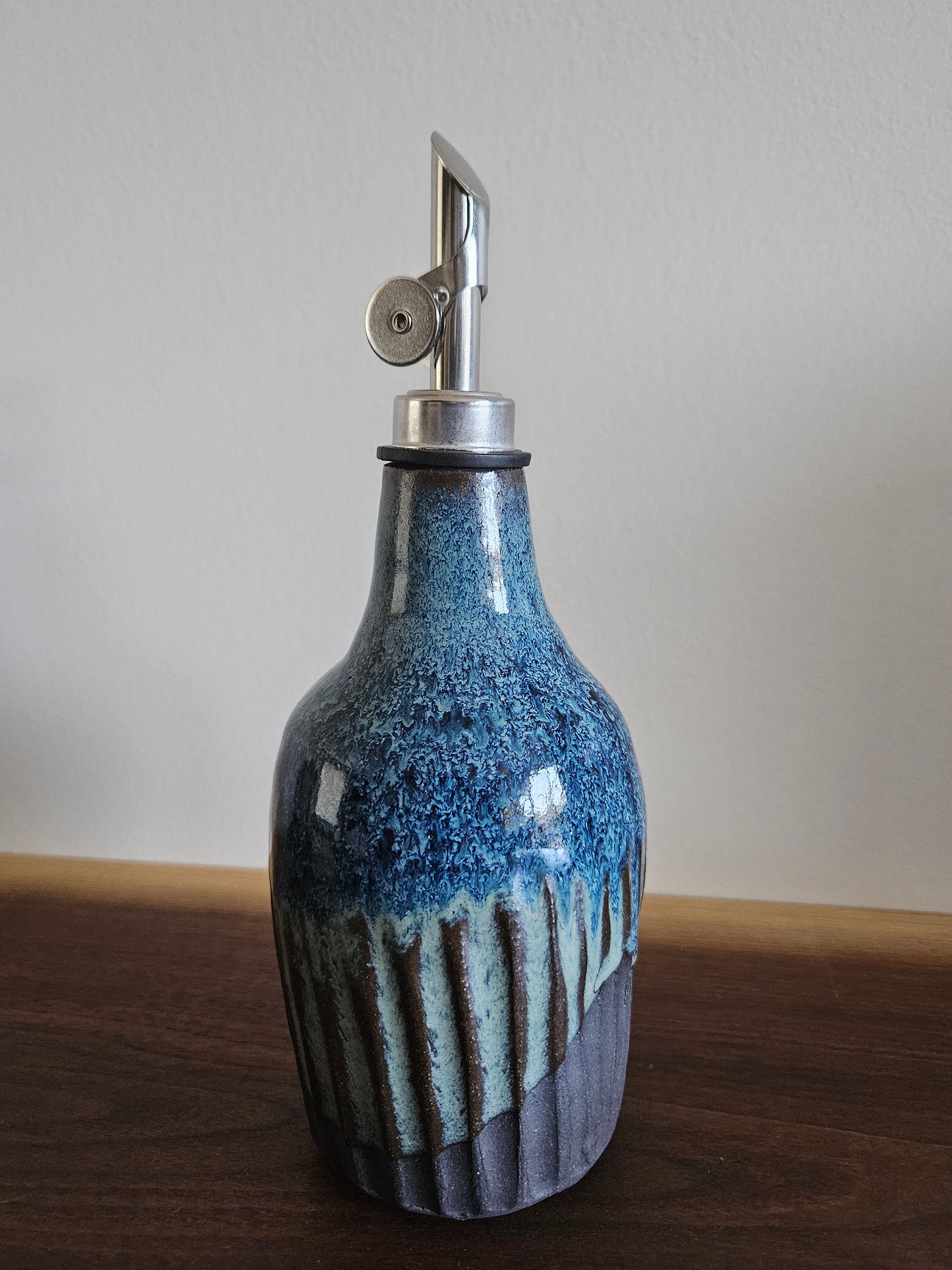 Oil dispenser 03