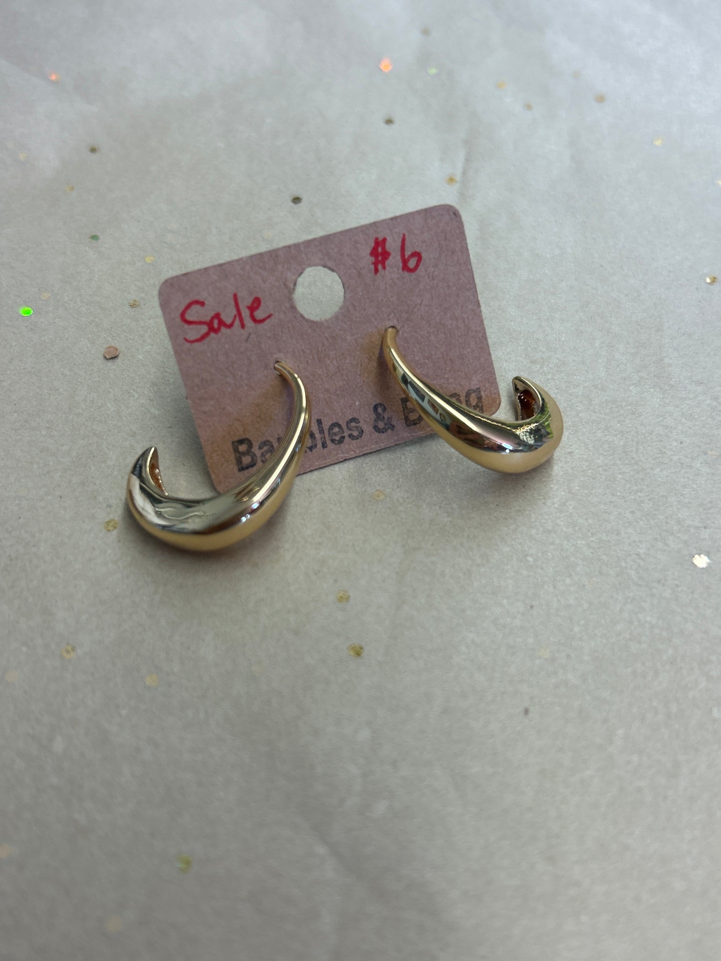 Gold style ear rings