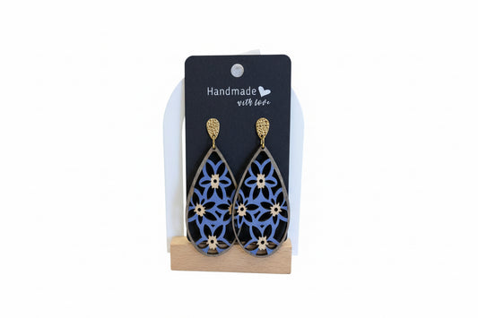Cut out purple flower earring