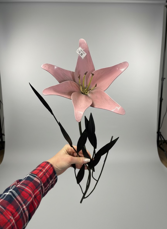 Lilly Metal Art