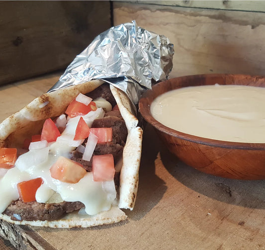 4 person serving Donair meat and sauce kits