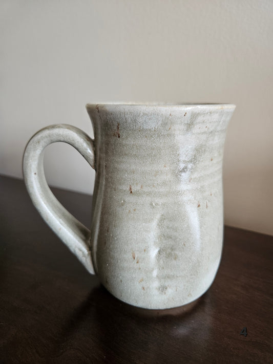 Mug 04